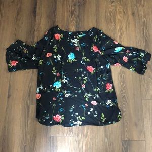 Black floral top